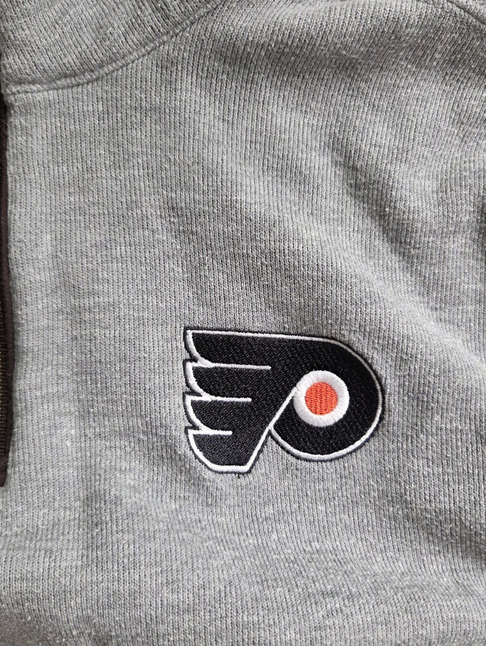 NHL 🏒Gray Quarter-Zip Pullover with Flyers Patch - Picture 2 of 4